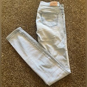 Abercrombie & Fitch Light Wash Skinny Jeans